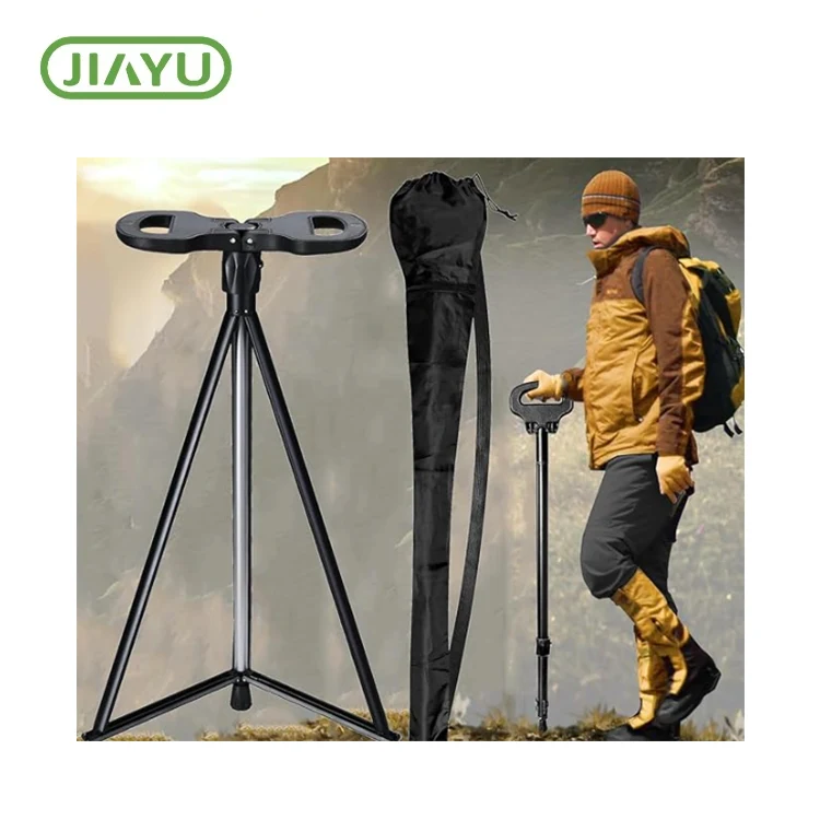 Sticks de marche d'un vieil homme